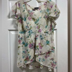 Floral ruffle top vintage